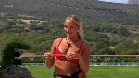 Love Island Jess Hardings Tiny Bikini Top Baffles Viewers Metro News