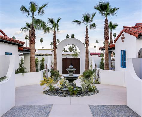 La serena villas sits on over an acre of beautiful landscaped grounds in the heart of downtown palm springs, walking distance to the famous palm canyon drive near the best restaurants. Gallery - La Serena Villas - Palm Springs California Hotel