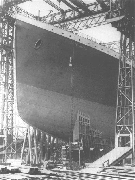 On the night of april 14. RMS Titanic: Konstruktionen af verdens største liner