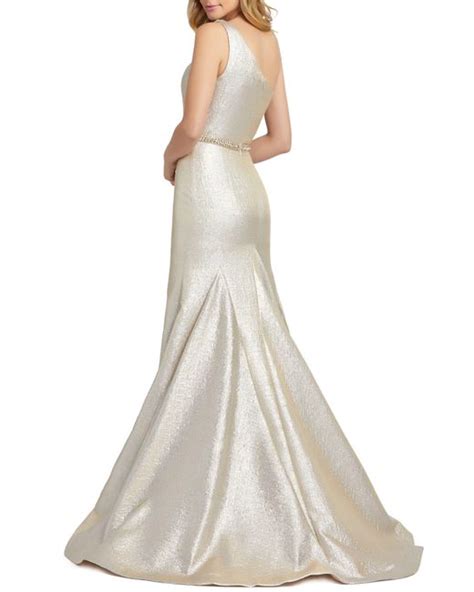 Mac duggal partially lined 100% polyester one shoulder long sleeve maxi & floor length style #11126. Mac Duggal One-shoulder Ruffle Metallic Mermaid Gown - Lyst