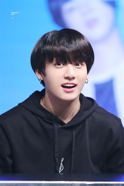 Although bowl cut has a bad reputation until the recent past, today it has become a stylish alternative among men's haircuts with its reinterpreted style. 15 Boy Group Maknaes Who Survived The "Bowl Cut" Hairstyle ...