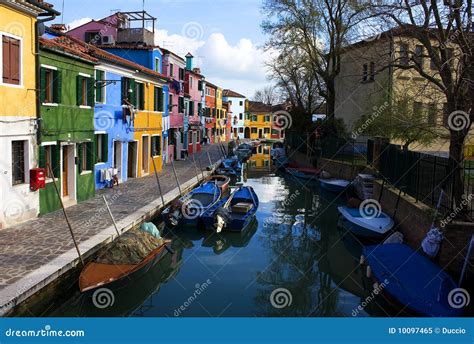 Houses Along A Canal Stock Image Image Of Burano House 10097465
