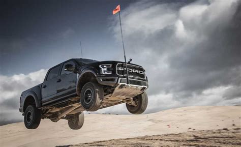 2017 Ford F 150 Raptor Supercrew Gallery Photo 4 Of 47