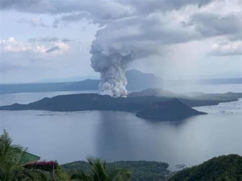 The Taal Volcano Eruption Is Now On Alert Level 3