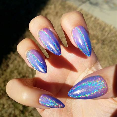 Medium Nail Art Holographic Nail A Spectacular Combination Uñas