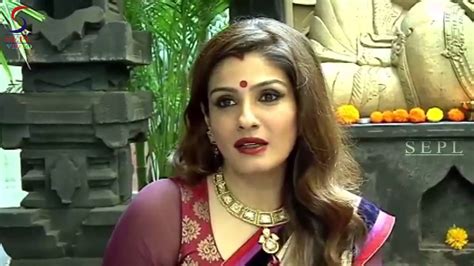 Raveena Tandon Look Gorgeous In Saree Celebrates Diwali Youtube