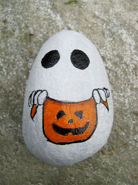 80 Scary Halloween Painted Rock Ideas Painted Rocks Rock Painting