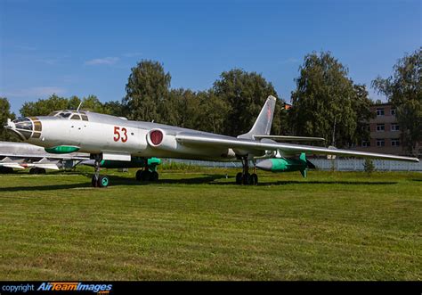 Tupolev Tu 16k 53 Red Aircraft Pictures And Photos