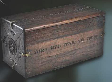 The Dybbuk Box Or Dibbuk Box Haunted Objects Cursed Objects Most