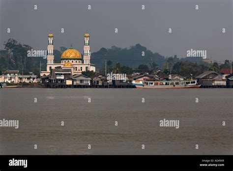 Mosque River Sungai Mahakam Tenggarong East Kalimantan Borneo
