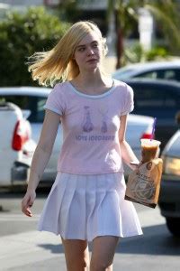 Elle Fanning Braless 5 Photos The Fappening