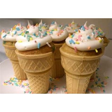 Cup cakes cones in your choice of favors and colors Köstliche Desserts Delicious Desserts