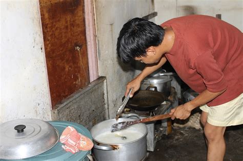Kalau kamu pindah kejurusan yang. FOTO SERI (Kegiatan Penjual Bubur Ayam Parahyangan) | WELCOME
