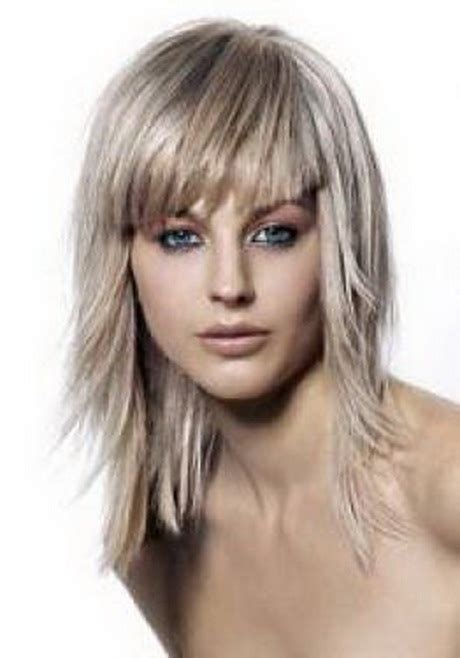 Ahead, 60 layered hairstyles and haircuts you'll want to show your hairstylist asap. Medium layered hairstyles for fine hair