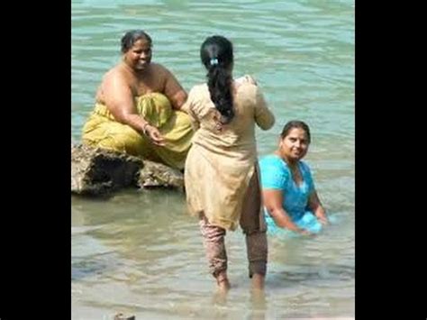 Spicy Aunty Bathing Hot Videos Youtube