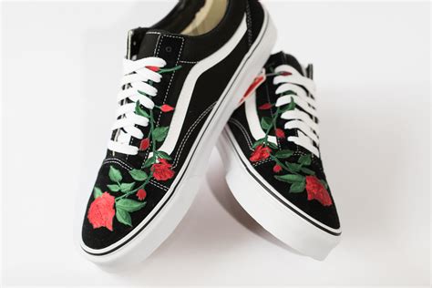 Vans Sk8 Low Original Mens Shoes Embroidered Roses Edition