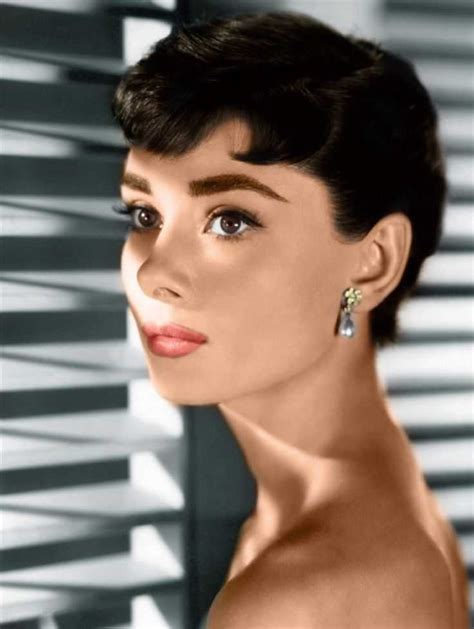How To Get Perfect Audrey Hepburn Eyebrows