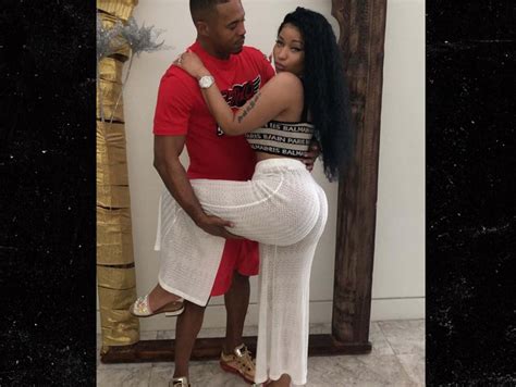 Nicki Minaj Cozies Up To New Bf Who Is A Convicted Sex Offender