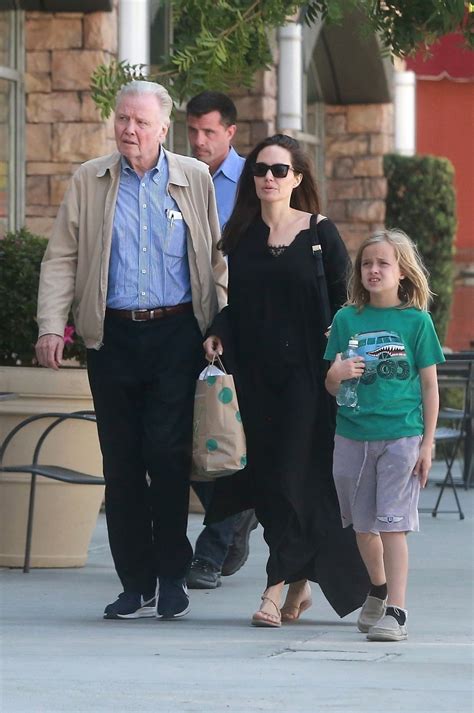 Angelina Jolie With Her Father Jon Voight At Color Me Min In La 08142017