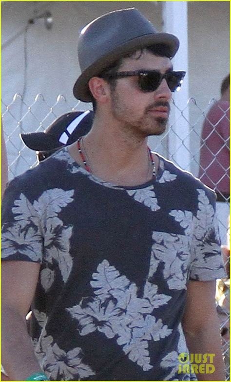 Joe Jonas Shirtless At Coachella Photo 2652478 Joe Jonas