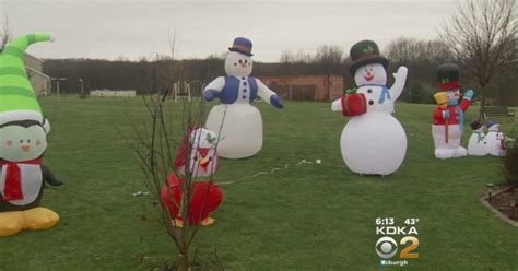 Good Samaritans Friends Replace Stolen Christmas Decorations Cbs