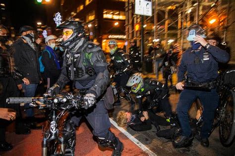 Police Kettle And Arrest Protesters In Nyc The New York Times