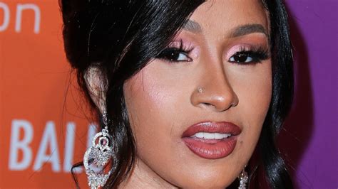 Cardi B Shows Off Her Curves In Skintight Spandex And Heels Tanvir Ahmed Anontow