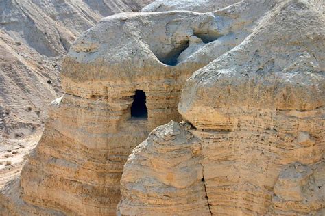 0713 4 Cave 4 At Qumran Where Dead Sea Scrolls Were Found Flickr