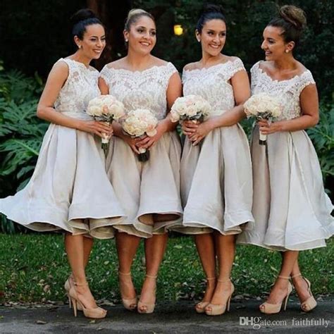 2017 Vintage Short Bridesmaid Dresses A Line Illusion Bateau Neckline
