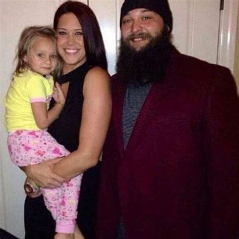 Wwe News Bray Wyatt S Wife Speaks Out About Divorce