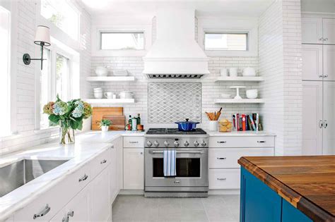 43 White Kitchen Ideas To Inspire Your Next Renovation