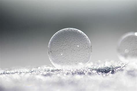 Hd Wallpaper Soap Bubbles Frozen Frost Frozen Bubble Eiskristalle