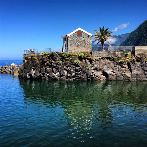 Compare and save on top seixal vacation rentals starting at $45 across top providers. Clube Naval do Seixal, Madeira - Portugal | Madere