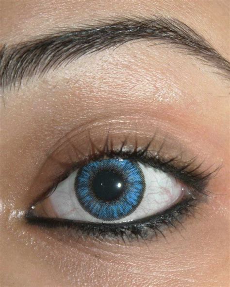 Change Eye Color With Cosmetic Colored Contact Lenses Barrett Eubanks