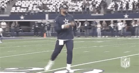 Fue hasta que se subió leer más: 2019 Nfl Football GIF by NFL - Find & Share on GIPHY