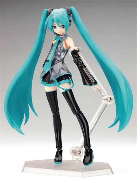 Figma Hatsune Miku My Anime Shelf