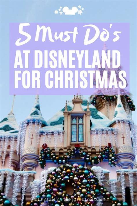 Holidays At Disneyland 5 Festive Free Fun Things To Do Disneyland
