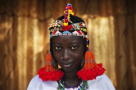 international women s day 2013 stunning pictures of colourful songhai and tuareg headdress from