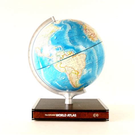 Vintage Rand Mcnally International World Globe With Hardcover Atlas In