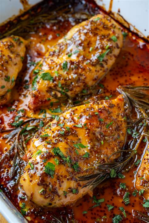 This easy chicken recipe is great with a potato salad and baked beans. Easy Baked Honey Dijon Chicken - Closet Cooking