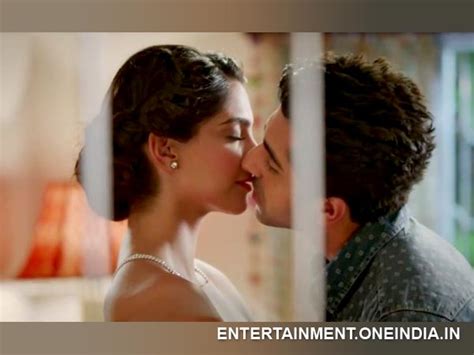 Sonam Kapoor Offers First On Screen Kiss In Bewakoofiyaan Filmibeat
