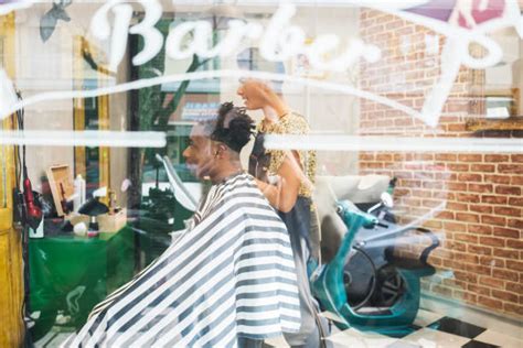 Female Barbers Shaving Stock Photos Pictures And Royalty Free Images