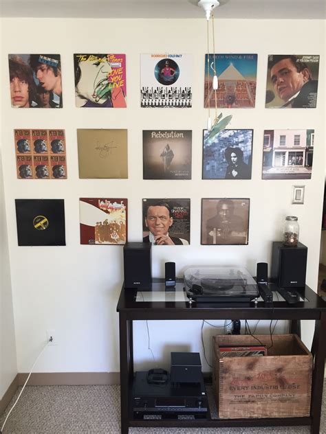 Inexpensive Way To Decorate Your Apartment With Records Use Push Pins