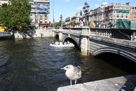River Liffey At Oconnell Street Dublin Ireland 2010
