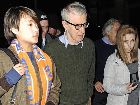 Woody Allen Slams Daughter Dylan Farrows Claims As ‘discredited