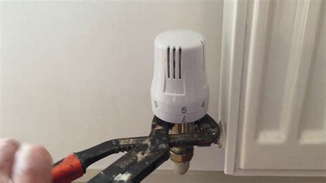 Thermostatic Radiator Valve Stuck In Off Position Youtube