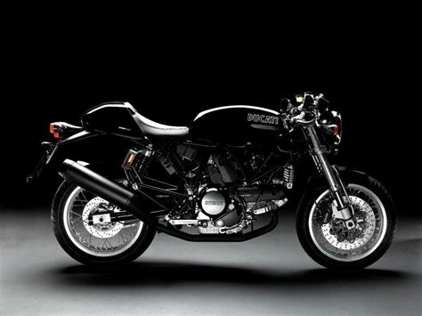 The paul smart version was made for the 2006 model year only, while the sport1000 ran from 2006 through the 2009 model years. 2007 Ducati Sport 1000 Monoposto - Moto.ZombDrive.COM