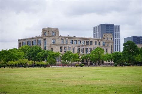 It contains the majority of the schools and departments. Campus Scenery Jiangwan Fudan University. Editorial Stock ...
