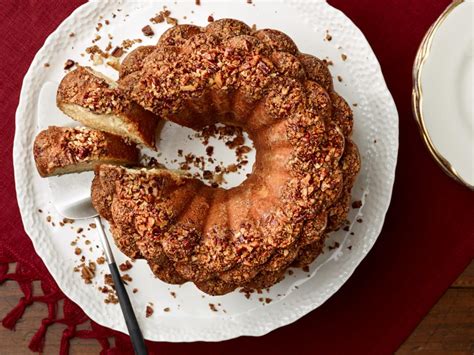 These cookies are set by social media services that we have added to the site to enable you to share our content with your friends and networks. 6 Holiday Pound Cake and Bundt Cake Recipes | Holiday Recipes: Menus, Desserts, Party Ideas from ...