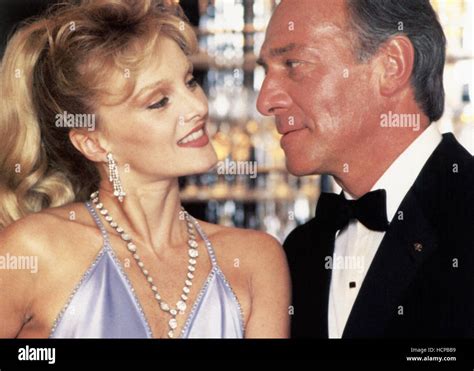 THE BOSS WIFE Arielle Dombasle Christopher Plummer 1986 C TriStar